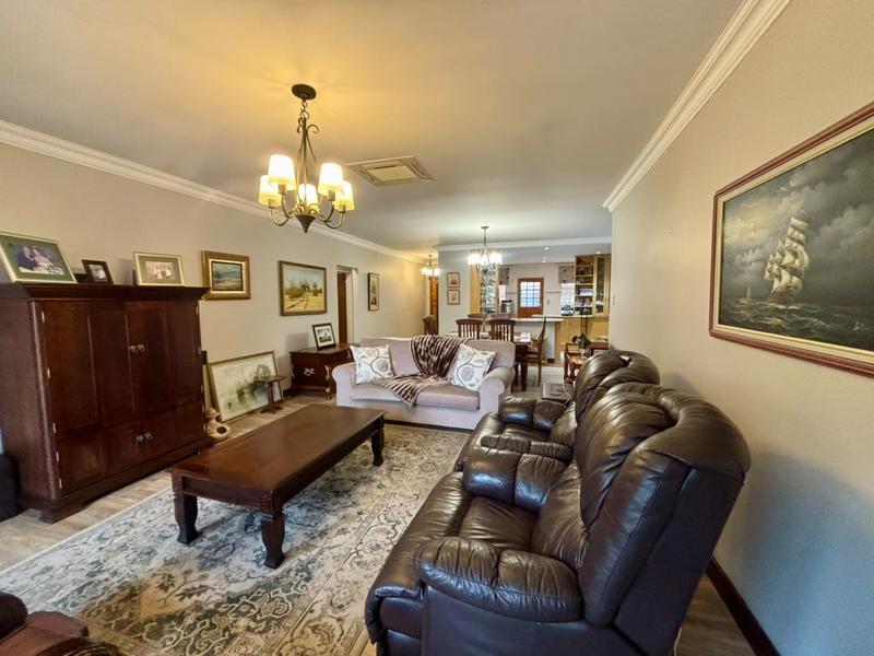 4 Bedroom Property for Sale in Helicon Heights Free State